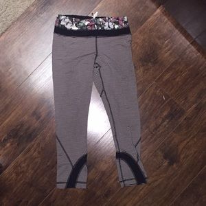 Lululemon capris leggings striped size 2